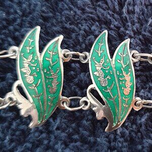 Rare Vintage Siam Sterling Silver Vibrant Green Enamel Leaf & Dancer Bracelet